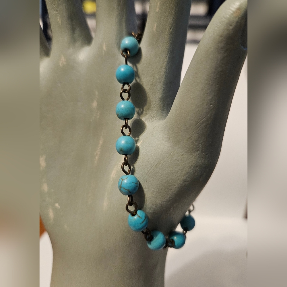 Turquoise Beaded Bracelette - Picture 4 of 5